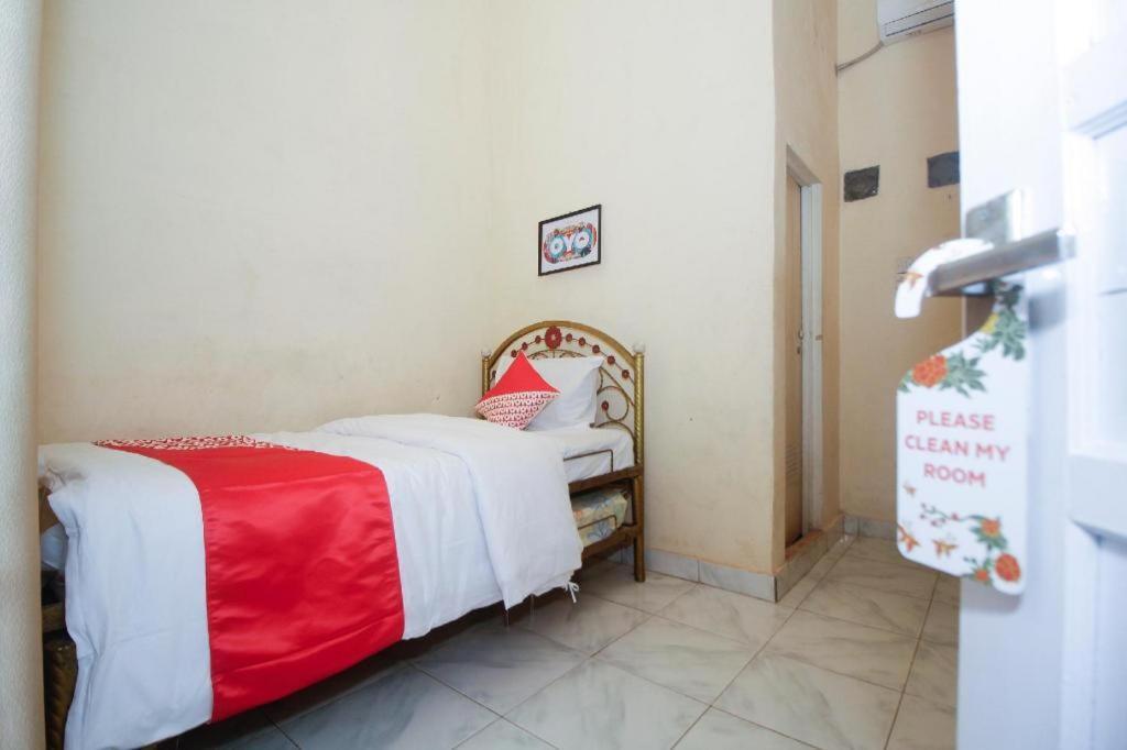Oyo 2555 Diva Residen Syariah Hotel Jambi Eksteriør billede