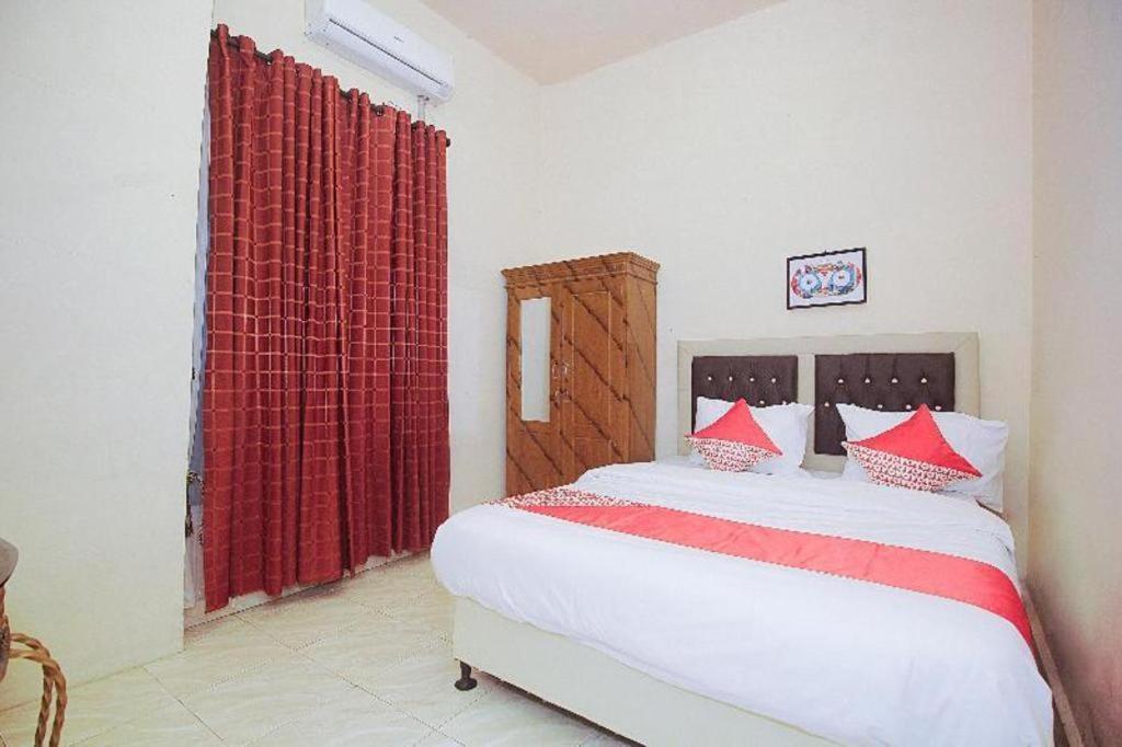 Oyo 2555 Diva Residen Syariah Hotel Jambi Eksteriør billede